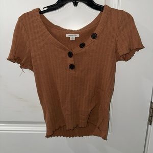 I am selling a medium American Eagle shirt